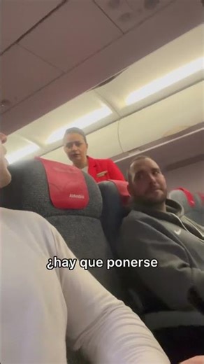 Cosas para hacer en un avión​🐔 Didac Ribot #shorts