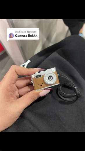Explore the Features of the Mini Keychain Camera