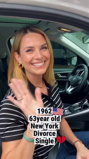 Empowering Single Women Over 60 in the USA