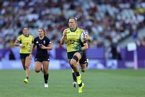 Maddison Levi masterclass guides Australia into Olympic Rugby Sevens quarter-finals
