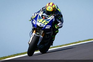 Meski Kalah, Valentino Rossi Torehkan Sejarah di MotoGP