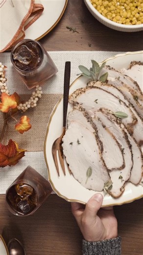 Spend less time cooking & more with family this holiday season. Order your Festive Feast from Cotton Patch today! | Cotton Patch Cafe