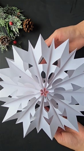 White Paper Snowflake Tutorial ❄️ Quick Craft #Shorts