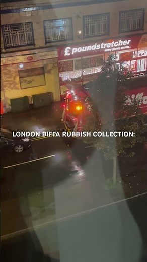 London Biffa Rubbish Collection Late Night Service At London: