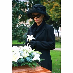 Etiquette for Acknowledging Condolences | Synonym