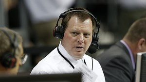 Reds 'simplifying' broadcast booth, don't renew Jim Kelch