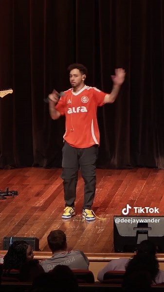 Stand Up Comedy: A Criança e a Música em Lisboa