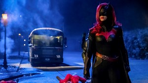 Arrow Season 7 Episode 9 Review: Elseworlds Part 2