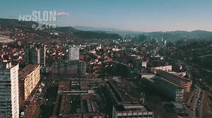 🔘 Tuzla je jedan od većih gradova u BiH 📎 Spada u jedno od najstarijih naselja u Evropi sa kontinuitetom življenja. 👫 Trenutno u TK živi više od 450.000 stanovnika Ekipa RTV Slon zabilježila je kadrove naše Tuzle kako bi prikazali kako naš grad izgleda danas 👇👇 | RTV SLON