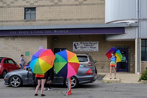 Legal expert urges American women to delete period tracking apps