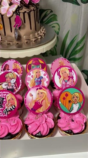 Customized Barbie Cake / Myn's Delights