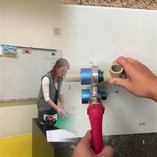 i simply cannot manage to post a google classroom assignment before class #teacher #englishteacher