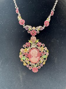 Victorian Floral Cameo Necklace – Romantic Vintage Statement Jewelry - Etsy