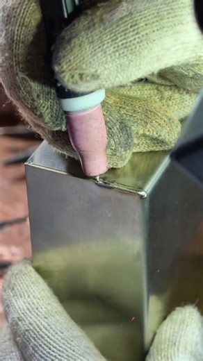 Cold Welding Machine - Capacitor discharge instantaneous pulsed TIG welding