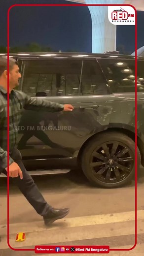 5.7K views · 33 reactions | Ranbir Kapoor spotted at Mumbai Airport l Red FM Bengaluru #RanbirKapoor #actor #airport #style #fashion #redfmbengaluru | RED FM Bengaluru | Facebook