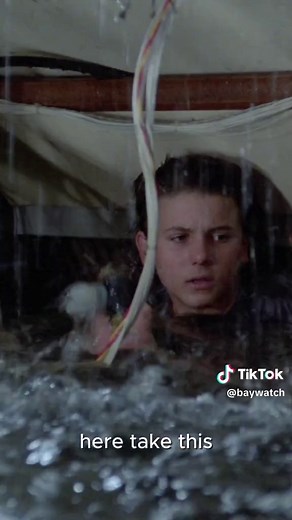 Quick thinking from Hobie saves his mom after their plane crashes into the ocean.