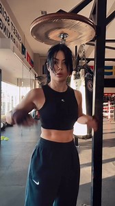 It’s time to be the BEST version of yourself 💪🏽 #fit #boxing #femaleboxing #kimlee | KIM LEE