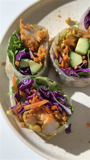 Fresh Spring Rolls with Creamy Avocado-Lime Sauce