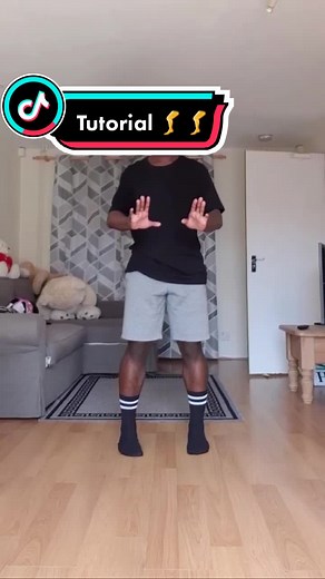 Leg Work Tutorial: How to Cross Your Legs with Ease