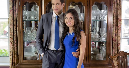 Preview   Sneak Peek - Coming Home for Christmas