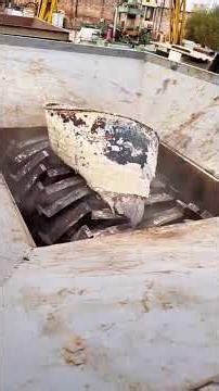 Powerful Double Shaft Shredder Crushing Machine in Action! 🔥💥 #Shorts