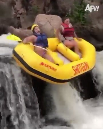 550K views · 5.1K reactions | Hilarious fails on the high seas! ⛵️ | America's Funniest Home Videos | Facebook