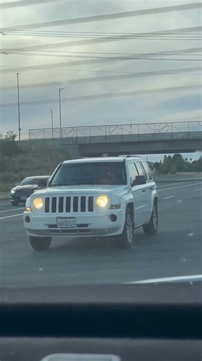 CHP Pulls over Distracted Driver (Recorded 17 minutes ago)