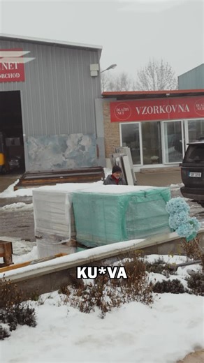 Dlažby.net | Interiér · Exteriér · XXL | Itálie & Španělsko on Instagram: "Měl nervy trochu no 😂🔥 Tohle je ten detail, co ti udělá celou koupelnu.“ Vyztužená umyvadla vyrobená na míru z velkoformátové dlažby ihned k odběru za minimální ceny. Napište nám do zprávy “UMYVADLA” pošleme fotky na všechny modely skladem. #koupelna #dlazby #dlazbynet #umyvadlonamiru #velkoformatovadlazba"