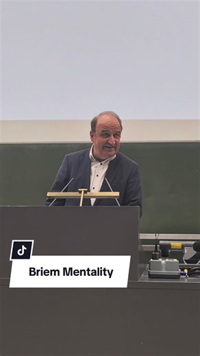 Abschlussrede von Prof. Dr. Briem: Inspiration für Absolventen