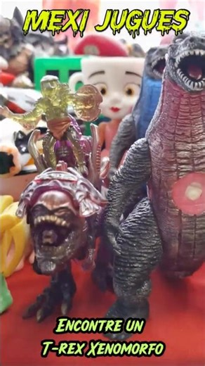 Encontre un T-REX XENOMORFO en un puesto de bootleg mexicano