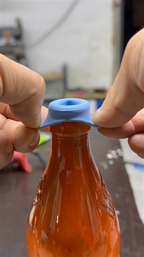 Techniques for quickly sealing the bottle mouth