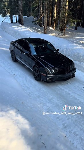 Exploring the Mercedes W211 AMG: Specs and Features