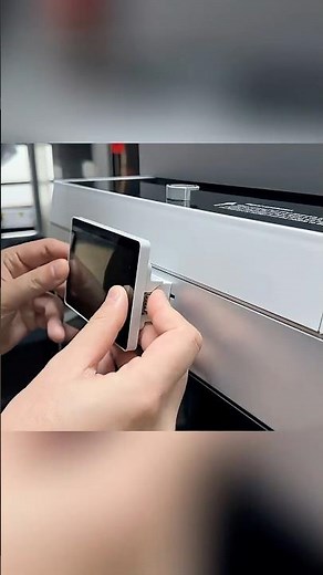 QIDI's 3D Printer: Impressive Touchscreen & Auto-Calibration #shorts