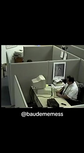 Memes Engraçados de Quebrando PC: Nostalgia e Riso