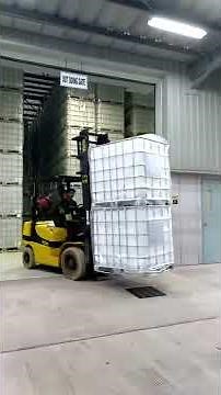 Loading IBC on 20FT container