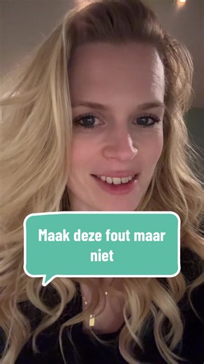 Als ouder ben je soms iets te bang om iets fout te doen. Maar dit helpt echt 👇🏼. Je baby laten bewegen kan zo ontzettend veel helpen. Waarom? 👉🏼 Alle organen moeten kunnen bewegen ten opzichte van elkaar om goed hun werk te kunnen doen. Je darm is letterlijk een slang die heel de tijd de ‘voeding’ voortstuwt en ondertussen stofjes verteert en opneemt. ❌ Als er geen beweging plaats kan vinden kan die dus ook niet goed zijn werk doen. 💯Dus! Zorg ervoor dat het lijf van je baby ook wat bewegin