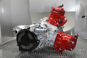 業界トップレベル！　美しい仕上がりといつまでも輝く耐久性、旧車エンジンの再生に強いTTRモータースがお薦め！　MILスペック塗装システム『ガンコート』‼ 特集記事＆最新情報 - バイクブロス・マガジンズ