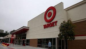 One Couple Took Their Wedding Photos In Target & The Results Were Epic