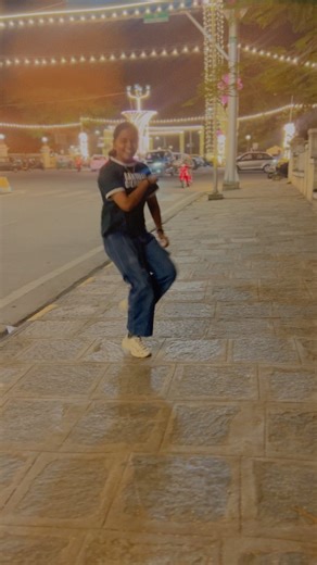 𝗦 𝗵 𝗿 𝗮 𝘃 𝗮 𝗻 𝗶 🇮🇳 | Quick One...✌🏻😁 #dance #reelitfeelit #followforfollowback #dancechallenge #instadaily #dancer #reelsinstagram #onelifeliveit #dancer... | Instagram