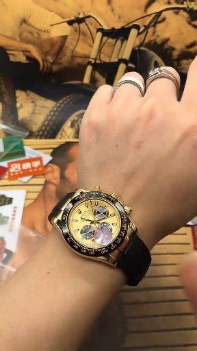 For Sale Brand New 2026 Rolex Daytona Ceramic “Panda” Price: inbox Size: 40mm Dated: 2026 International Warranty til 2031 Condition: 10/10 Unworn| Unsized Complete/Fullset - Box, warranty card, card holder, booklet, green and white tag. Factory stickers still intact Always open for authentication 📞 Contact us: Message or Call us directly on our Facebook page. All watches we sell are 100% authentic. Disclaimer: We are not affiliated with, endorsed by, or sponsored by any of the watch brands we s