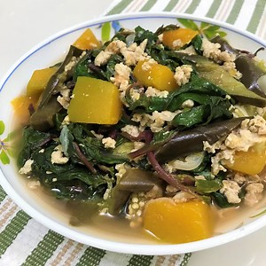 207K views · 1.2K reactions | Alugbati (Malabar Spinach) Kalabasa (Yellow Squash) Talong (Eggplant) with Giniling is a simple and healthy Filipino vegetable dish so easy to make and delicious using ground chicken. Feel free to use ground beef or ground pork. YouTube version - https://youtu.be/quijKscznyA Full recipe - https://www.casabaluartefilipinorecipes.com/2020/04/alugbati-kalabasa-talong-with-giniling.html | Casa Baluarte | Facebook