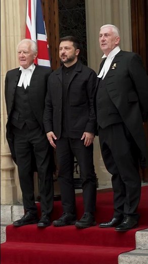 President Zelenskyy welcomed back to Parliament 🇺🇦🇬🇧