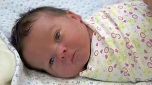 Loss of oxygen supply and blood flow to the brains of babies during birth can result in serious complications and even death. Researchers at UT Southwestern are involved in two studies to identify possible interventions that could significantly increase the chances for healthy brain function of affected babies. http://bit.ly/2ppMZke | UT Southwestern Medical Center