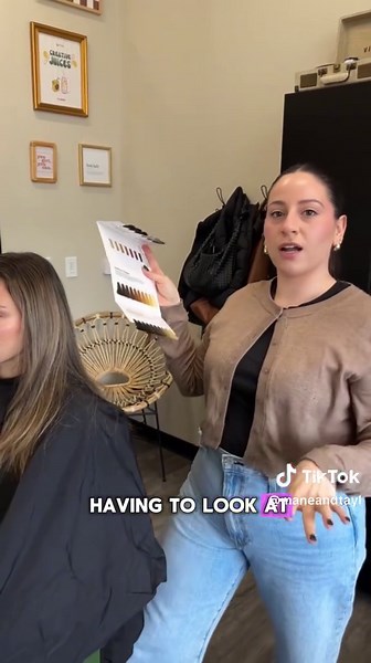 I absolutely love referring back to my color charts when formulating & I’m not ashamed of it!!! I got this little book in beauty school and it honestly was a game changer. I’m a visual learner & being able to see the swatches right in front of me always helped so much. Here are some of the ways I learned how to lowlight that have stuck with me & I hope they help you too!! #haireducation #lowlights #lowlighting #formulationhelp #haireducator