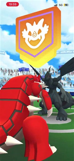 I Raided ZEKROM… The RNG Completely Destroyed Me 😭⚡ (Pokémon GO)