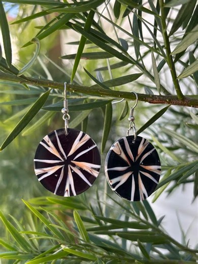 Hawaiian Jewelry Mother of Pearl Ocean Shell Dangle Earrings - Etsy