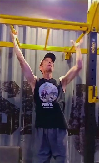 60)monkey bars (horizontal ladder)-4th take;Smart Fit gym 💪;Brazil 🇧🇷;Sun Apr 19 2026.Length: 31 sec