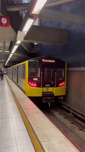 LA Metro CRRC HR4000 #4008 on B Line at Vermont/Sunset Station