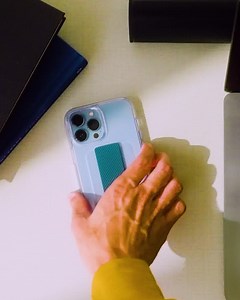 Strap your phone in with Heldro, and focus on the important things — like texting your crush, beating a personal best or just tapping on the right app on the screen. Yes, even that tricky corner app which you can now reach with one hand. #FreeYourGrip #DoMoreWithHeldro Shop Now: https://bit.ly/UQHeldro | Uniq
