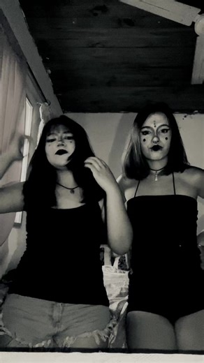 Videos de Emotina_🖤 (@valuu_xqq08) con “original sound - ♬”